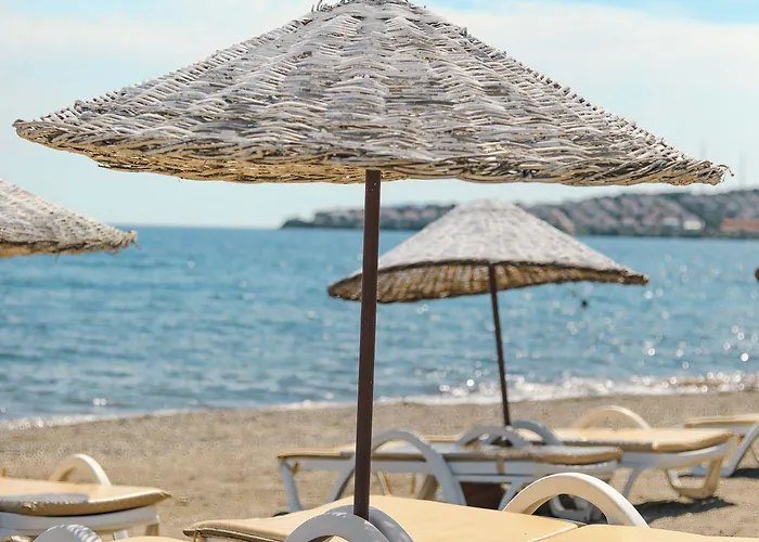 Mali Beach Aparthotel 2*