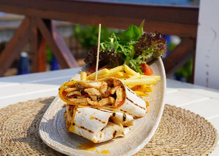 Mali Beach Aparthotel