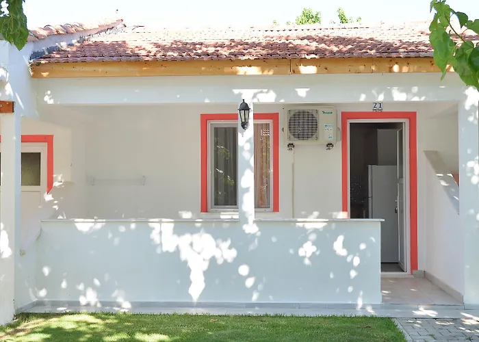 Aparthotel Mali Beach 2*