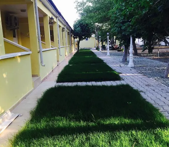 Aparthotel Mali Beach 2*