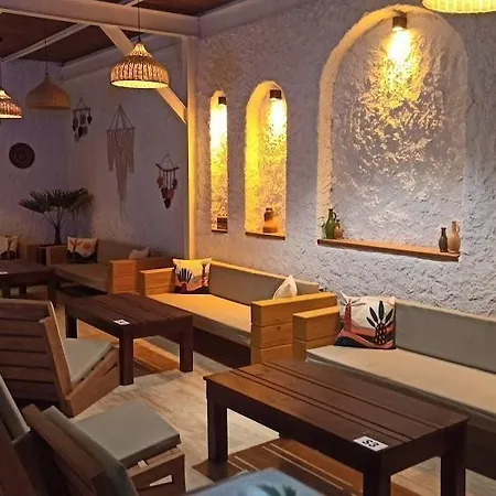 Mali 2* Siğacık