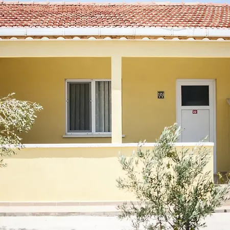 Aparthotel Mali 2*