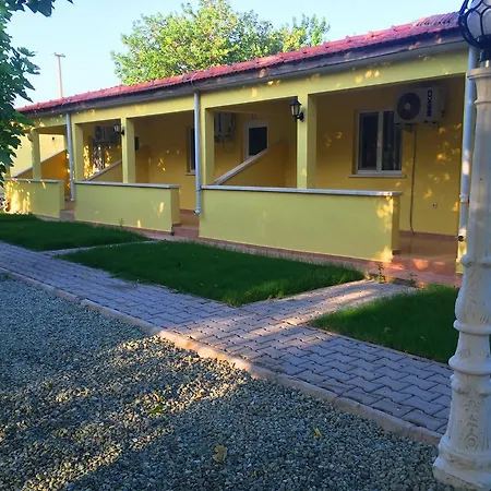 Mali Aparthotel 2*
