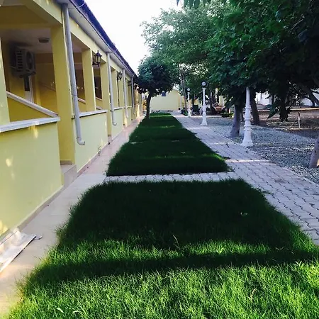 Apartahotel Mali 2*